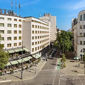 Hotel Bristol, Berlino