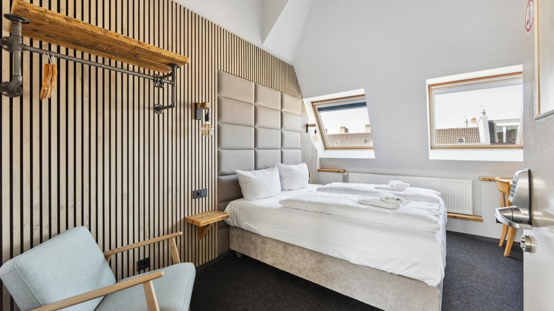 Hotel Comenius Berlin 2*,  Germany