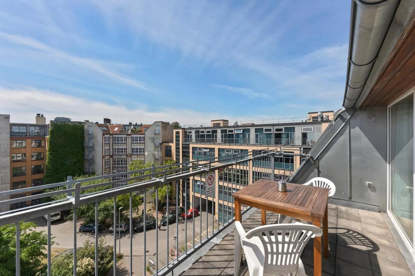 **  Hotel Comenius Berlín Alemania
