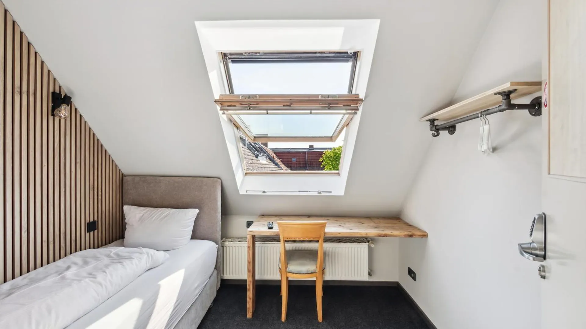 Hotel Comenius Berlin 2*,