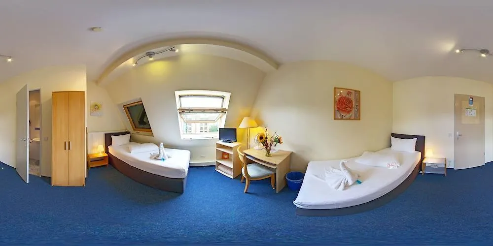 Hotel Comenius Berlin 2*,  Germany
